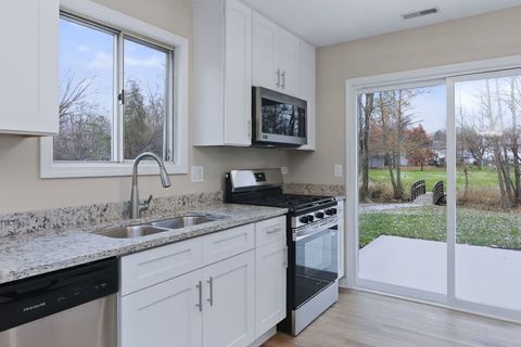 Tiny photo for 1314 Haverhill Circle, Naperville, IL 60563 (MLS # 12609774)