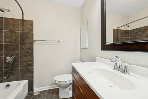 Tiny photo for 5701 N Sheridan Road #17E, Chicago, IL 60660 (MLS # 12427628)