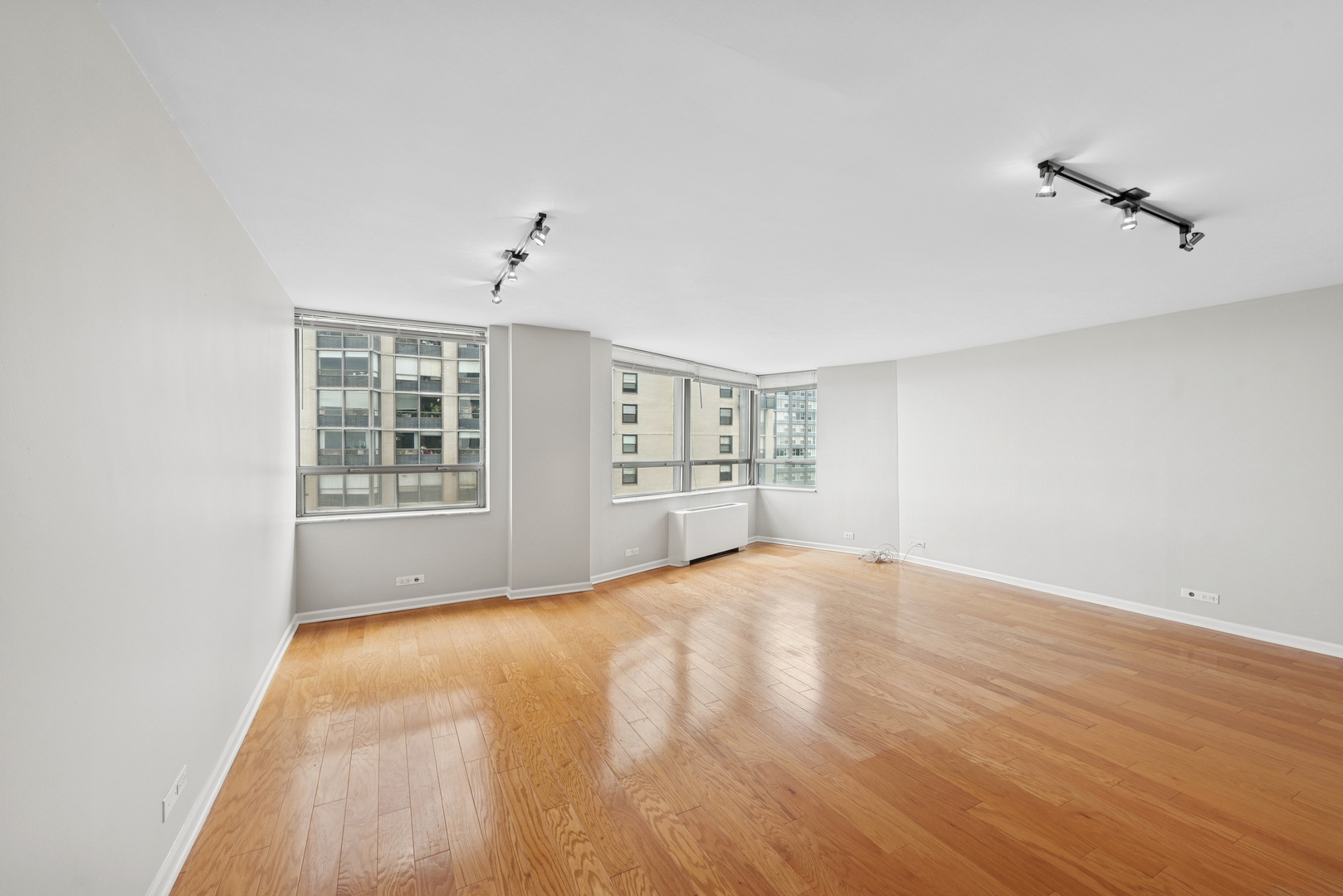 5701 N Sheridan Road 17E