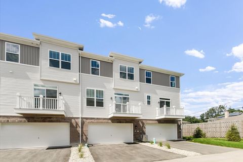 Tiny photo for 1486 Blaine Street, Des Plaines, IL 60018 (MLS # 12451192)