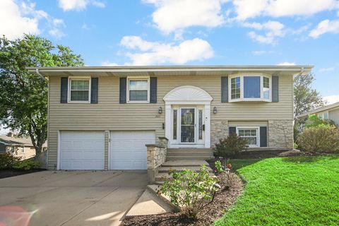 Tiny photo for 2S111 Churchill Lane, Glen Ellyn, IL 60137 (MLS # 12511070)