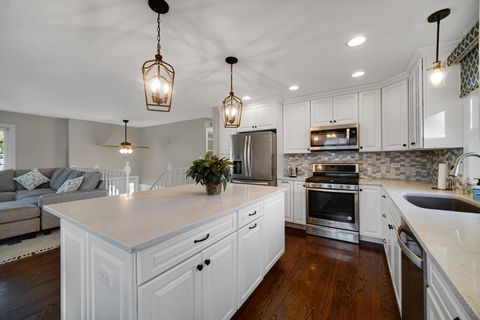 Tiny photo for 2S111 Churchill Lane, Glen Ellyn, IL 60137 (MLS # 12511070)