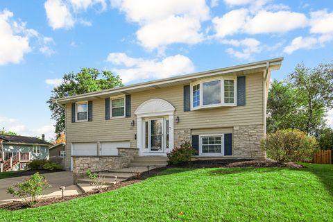 Tiny photo for 2S111 Churchill Lane, Glen Ellyn, IL 60137 (MLS # 12511070)