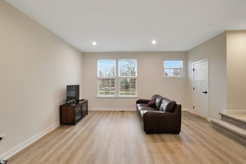 Tiny photo for 155 Canterbury Way, Lake Zurich, IL 60047 (MLS # 12536658)