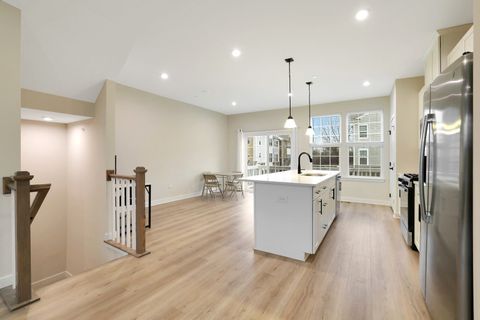 Tiny photo for 155 Canterbury Way, Lake Zurich, IL 60047 (MLS # 12536658)