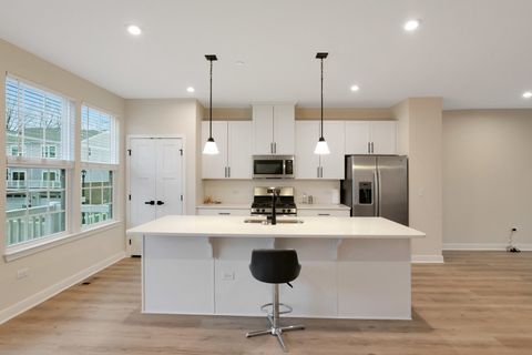 Tiny photo for 155 Canterbury Way, Lake Zurich, IL 60047 (MLS # 12536658)