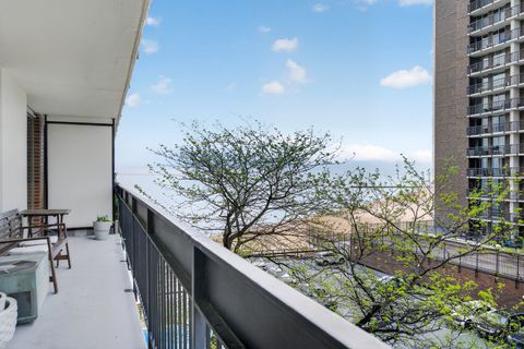 Tiny photo for 5901 N Sheridan Road #7G, Chicago, IL 60660 (MLS # 12612719)