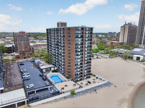 Tiny photo for 5901 N Sheridan Road #7G, Chicago, IL 60660 (MLS # 12612719)