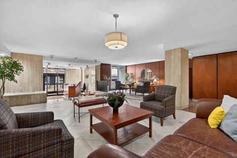 Tiny photo for 5901 N Sheridan Road #7G, Chicago, IL 60660 (MLS # 12612719)