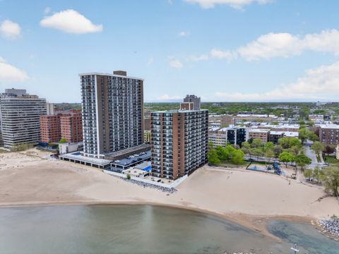 Photo of 5901 N Sheridan Road #7G, Chicago, IL 60660 (MLS # 12612719)