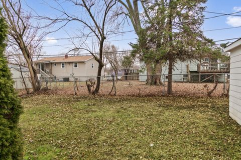 Tiny photo for 323 Mark Avenue, Glendale Heights, IL 60139 (MLS # 12583058)