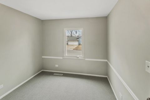 Tiny photo for 323 Mark Avenue, Glendale Heights, IL 60139 (MLS # 12583058)