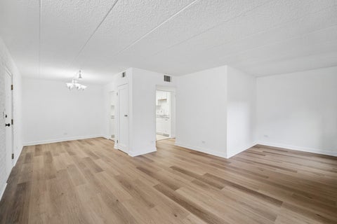 Tiny photo for 3852 S Parkway Drive #1E, Northbrook, IL 60062 (MLS # 12763975)