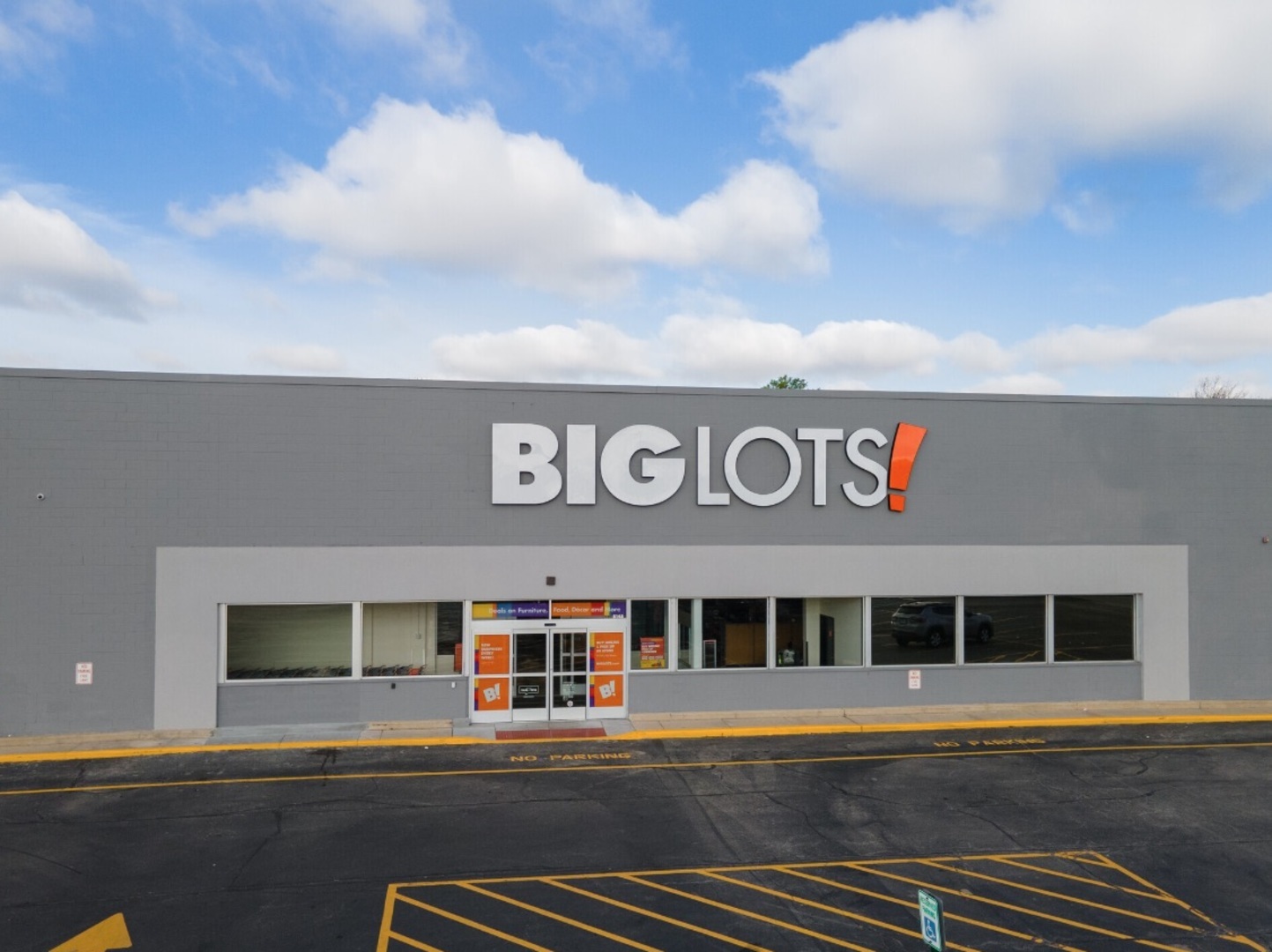 8148 S Cicero Avenue