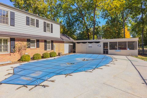 Tiny photo for 2001 Cloud Street, Bloomington, IL 61701 (MLS # 12492002)