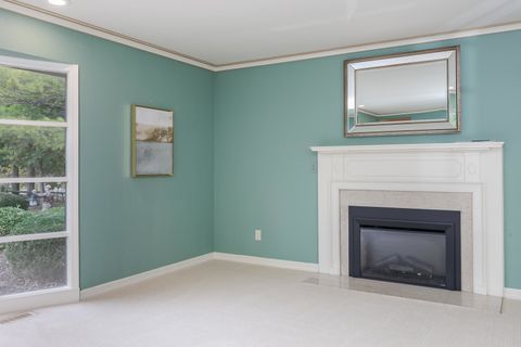 Tiny photo for 2001 Cloud Street, Bloomington, IL 61701 (MLS # 12492002)