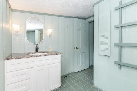 Tiny photo for 2001 Cloud Street, Bloomington, IL 61701 (MLS # 12492002)