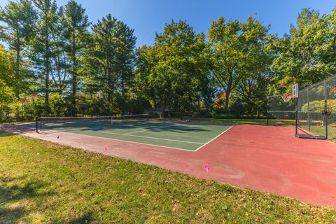 Tiny photo for 2001 Cloud Street, Bloomington, IL 61701 (MLS # 12492002)