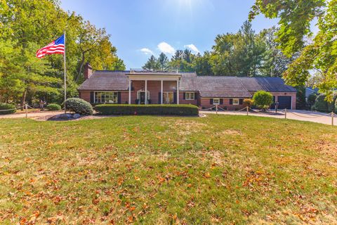 Tiny photo for 2001 Cloud Street, Bloomington, IL 61701 (MLS # 12492002)