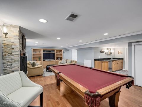 Tiny photo for 8 Larkspur Lane, Clarendon Hills, IL 60514 (MLS # 12617034)