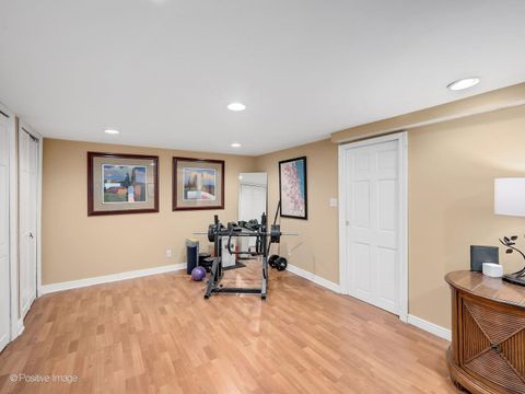 Tiny photo for 8 Larkspur Lane, Clarendon Hills, IL 60514 (MLS # 12617034)