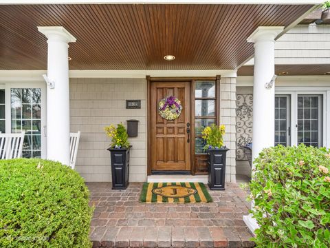 Tiny photo for 8 Larkspur Lane, Clarendon Hills, IL 60514 (MLS # 12617034)