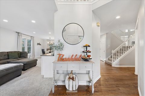 Tiny photo for 2 Daybreak Ridge Trail, Cary, IL 60013 (MLS # 12496783)