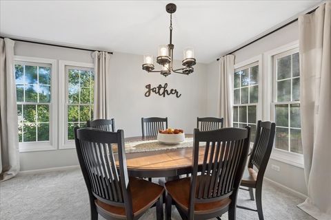 Tiny photo for 2 Daybreak Ridge Trail, Cary, IL 60013 (MLS # 12496783)