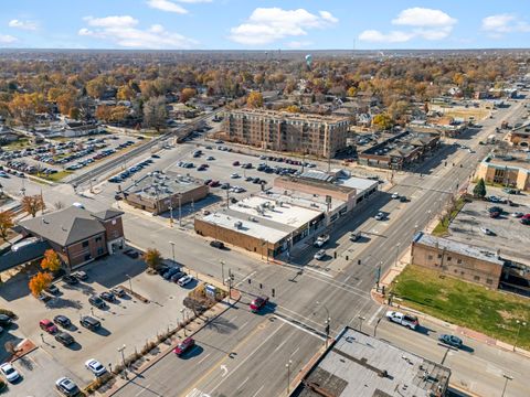 Tiny photo for 9530 Cook Avenue #211, Oak Lawn, IL 60453 (MLS # 12521975)