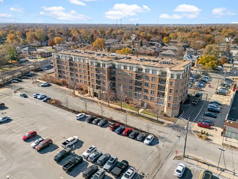 Tiny photo for 9530 Cook Avenue #211, Oak Lawn, IL 60453 (MLS # 12521975)