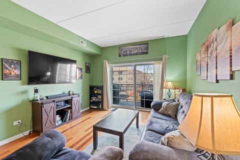 Tiny photo for 9530 Cook Avenue #211, Oak Lawn, IL 60453 (MLS # 12521975)