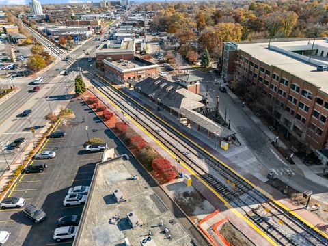 Tiny photo for 9530 Cook Avenue #211, Oak Lawn, IL 60453 (MLS # 12521975)