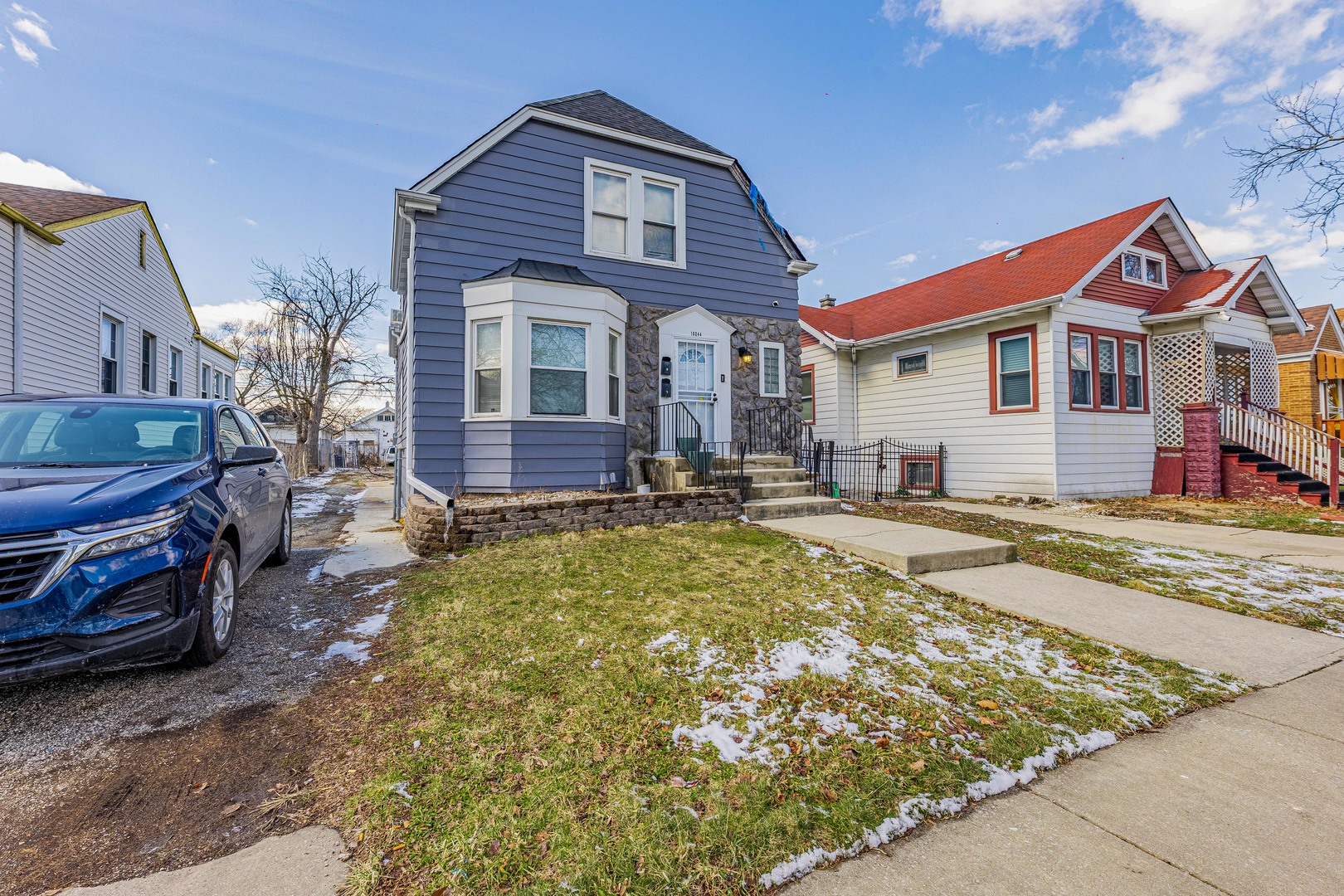 Photo 1 of 17 — 10044 S La Salle Street, Chicago, IL 60628