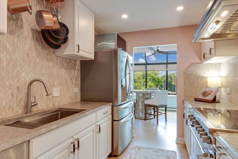 Tiny photo for 2200 Bouterse Street #407, Park Ridge, IL 60068 (MLS # 12622255)