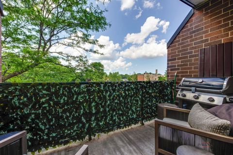 Tiny photo for 2200 Bouterse Street #407, Park Ridge, IL 60068 (MLS # 12622255)