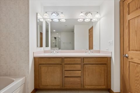 Tiny photo for 310 E Church Street #308, Libertyville, IL 60048 (MLS # 12584193)