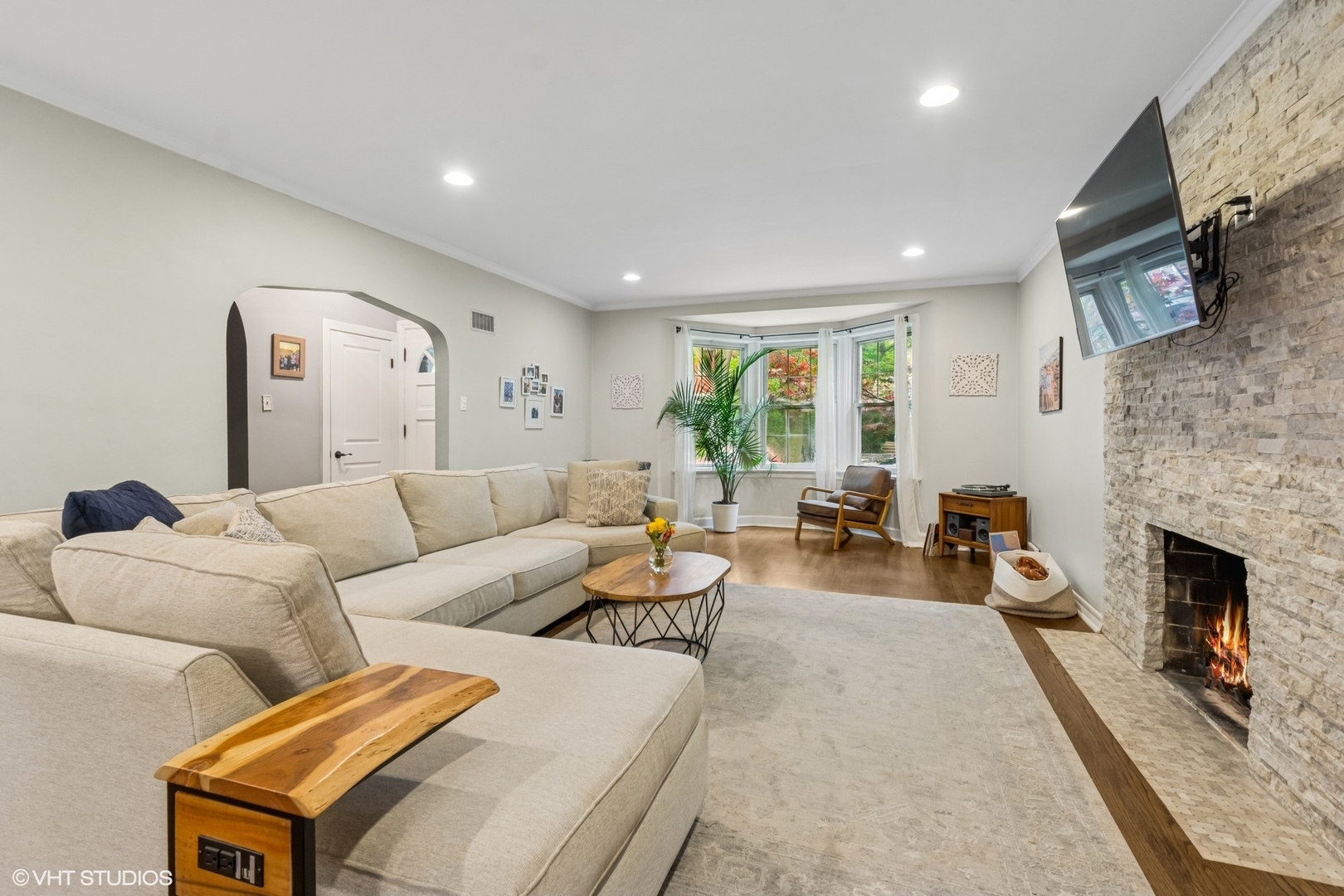 1249 W Norwood Street