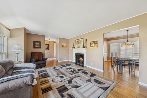 Tiny photo for 532 Shabbona Trail, Batavia, IL 60510 (MLS # 12505294)