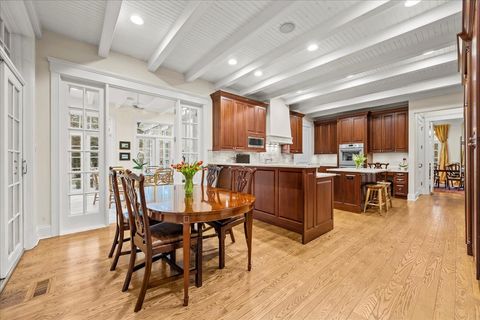 Tiny photo for 338 Kenilworth Avenue, Kenilworth, IL 60043 (MLS # 12577584)