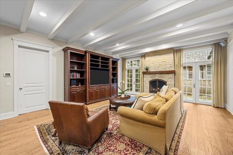 Tiny photo for 338 Kenilworth Avenue, Kenilworth, IL 60043 (MLS # 12577584)