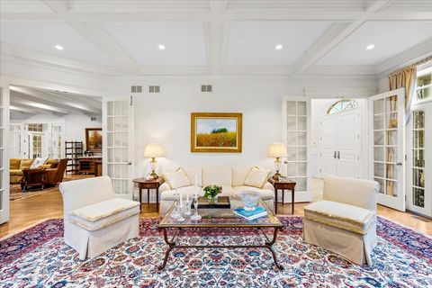 Tiny photo for 338 Kenilworth Avenue, Kenilworth, IL 60043 (MLS # 12577584)