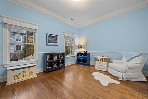 Tiny photo for 338 Kenilworth Avenue, Kenilworth, IL 60043 (MLS # 12577584)