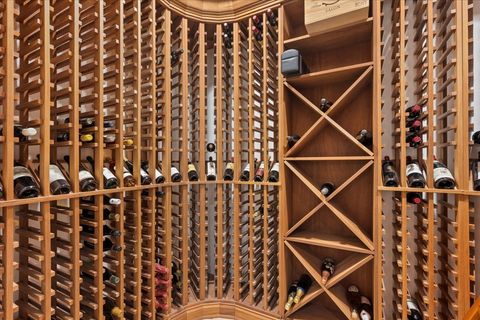 Tiny photo for 338 Kenilworth Avenue, Kenilworth, IL 60043 (MLS # 12577584)