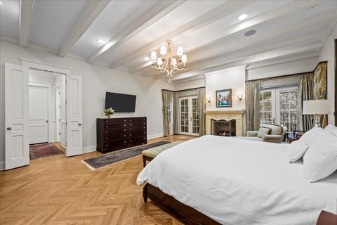 Tiny photo for 338 Kenilworth Avenue, Kenilworth, IL 60043 (MLS # 12577584)