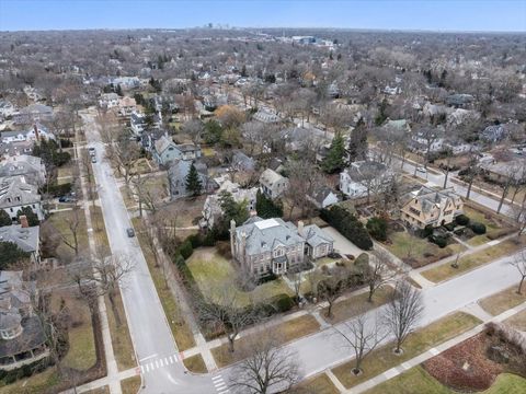 Tiny photo for 338 Kenilworth Avenue, Kenilworth, IL 60043 (MLS # 12577584)