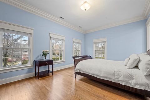 Tiny photo for 338 Kenilworth Avenue, Kenilworth, IL 60043 (MLS # 12577584)