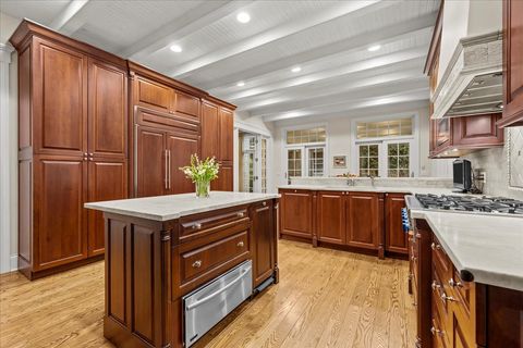 Tiny photo for 338 Kenilworth Avenue, Kenilworth, IL 60043 (MLS # 12577584)