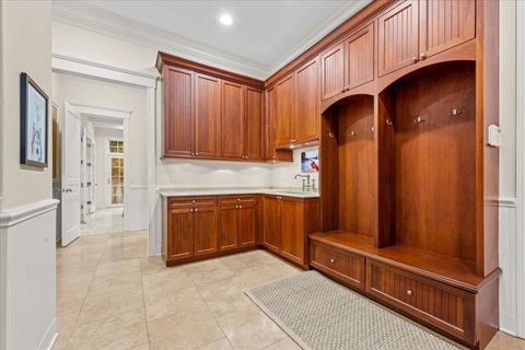 Tiny photo for 338 Kenilworth Avenue, Kenilworth, IL 60043 (MLS # 12577584)