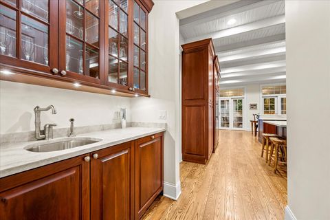 Tiny photo for 338 Kenilworth Avenue, Kenilworth, IL 60043 (MLS # 12577584)