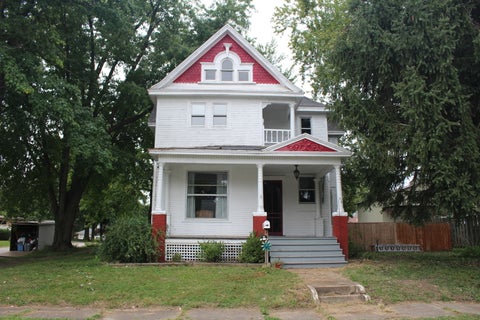Photo of 421 S Monroe Street, Clinton, IL 61727 (MLS # 12774380)